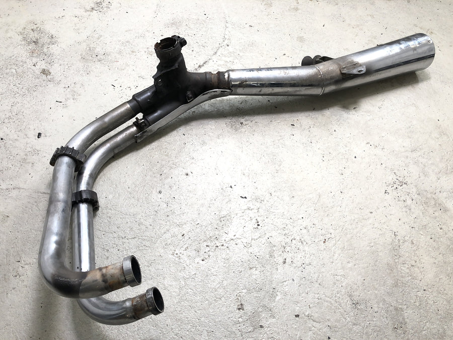 Honda CBX 650 E RC13 [1983] - Muffler de escape a la izquierda