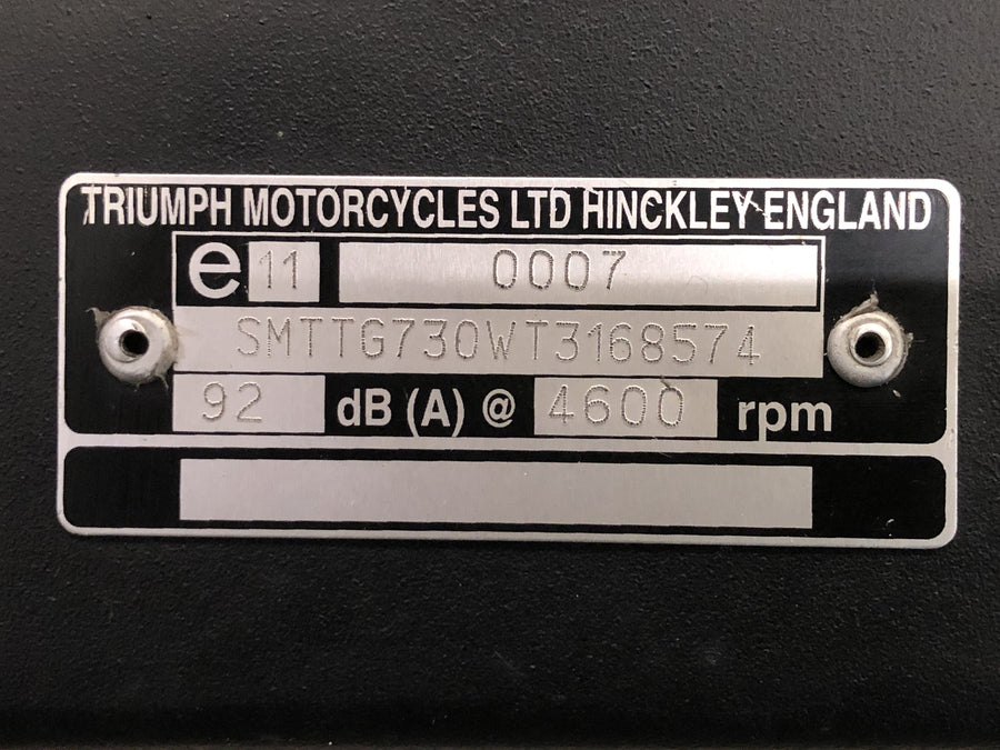 Triumph Tiger 955i 709EN [2003] - Marco con papeles