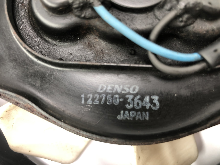 Triumph Daytona 955i T595N [2003] - motor de ventilador más frío