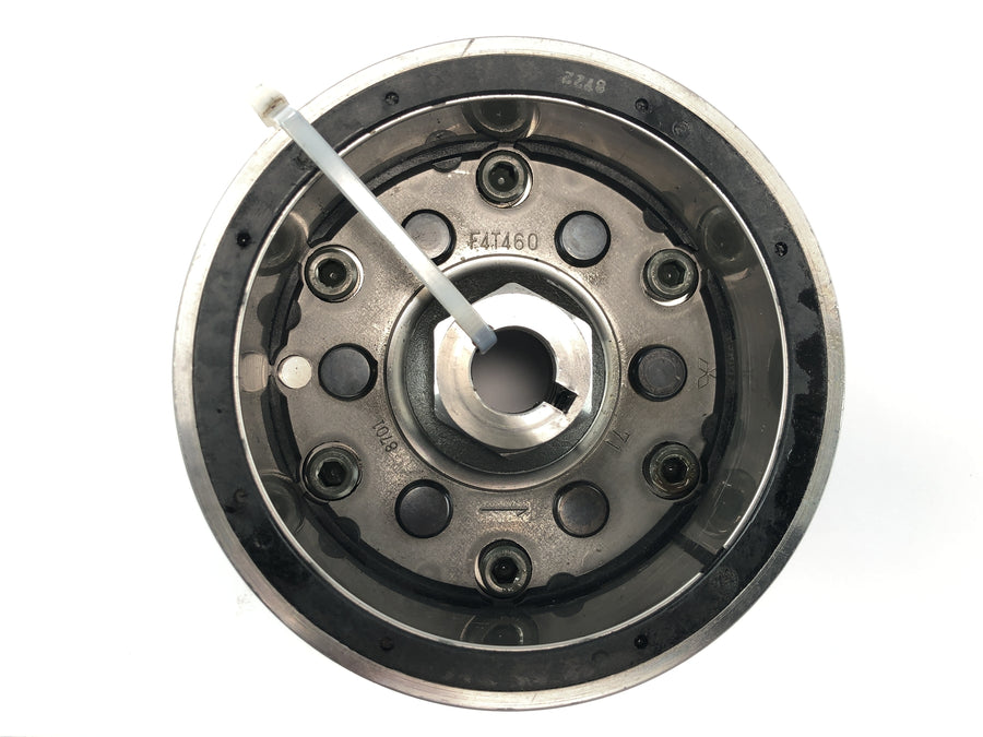 Suzuki Intruder VL 1500 AL [2000] - Rueda polar del rotor del alternador con rueda libre de arranque