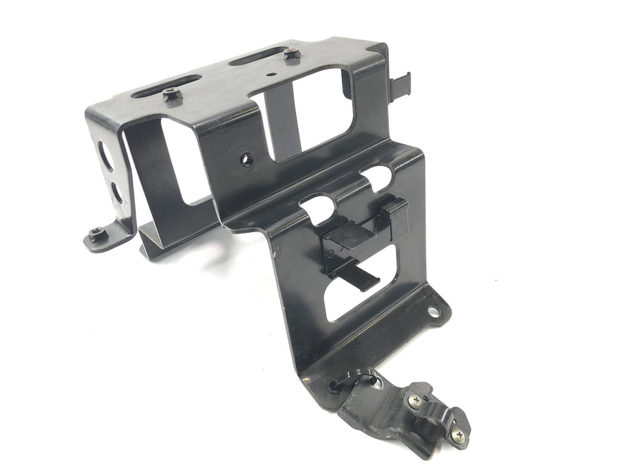 Suzuki VZ 1500 WVCU [2011] - soporte unidad soporte caja bateria