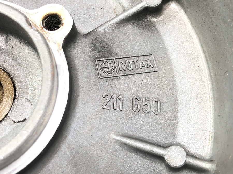 Aprilia SL 1000 Falco PA [2000] - Tapa del motor del generador de la cubierta alternadora