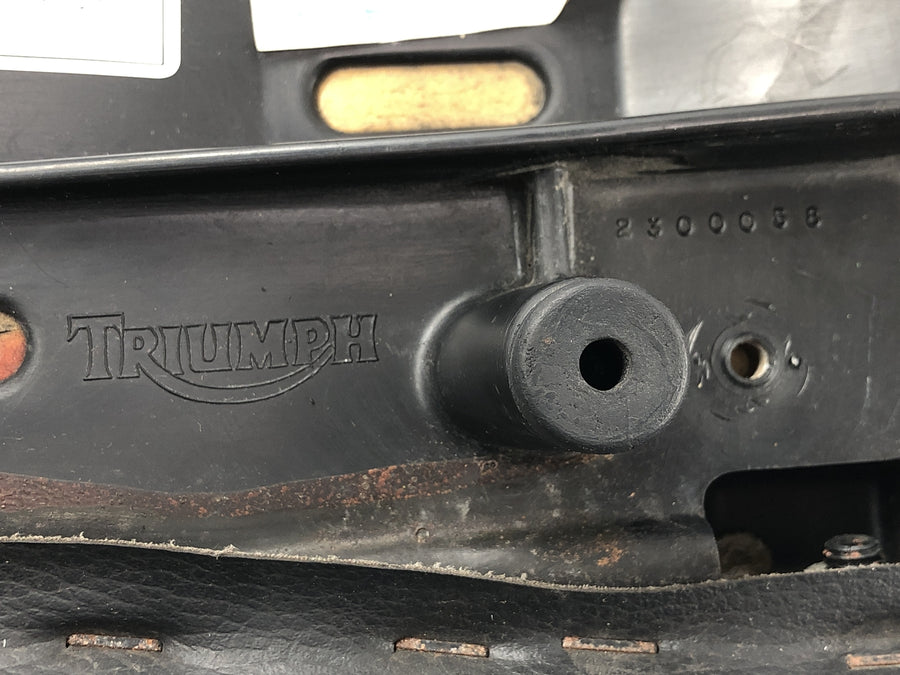 Triumph Daytona 900 T300D [1996] - Cojín del asiento del conductor original