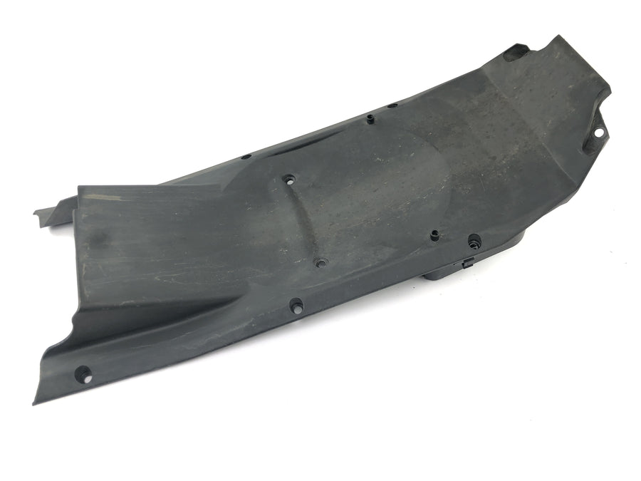 Moto Guzzi Stelvio 1200 8V [2016] - Protector contra salpicaduras del panel interior trasero de los bajos