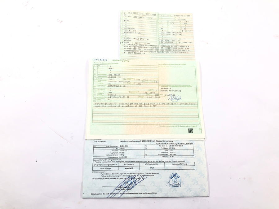 Suzuki GSX R 1000 WVBZ K3 [2003] - Chasis con papeles marco principal