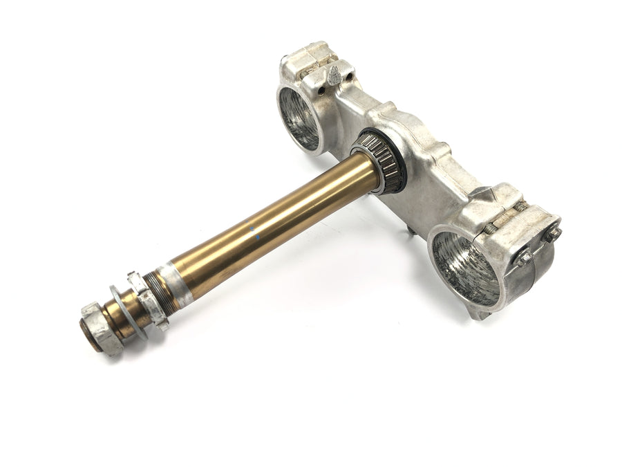 Suzuki RM Z 250 RJ41A [2007] - cabezal de dirección del puente de horquilla inferior