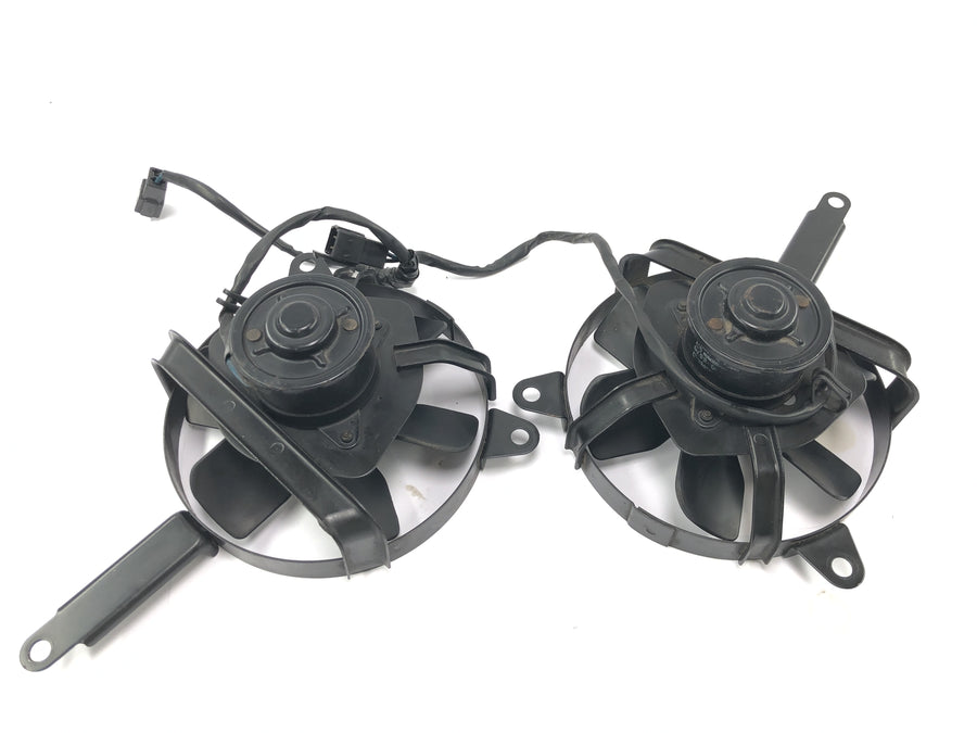 Yamaha YZF 750 R 4HN [1995] - Conjunto de sistema de refrigeración de doble ventilador del radiador