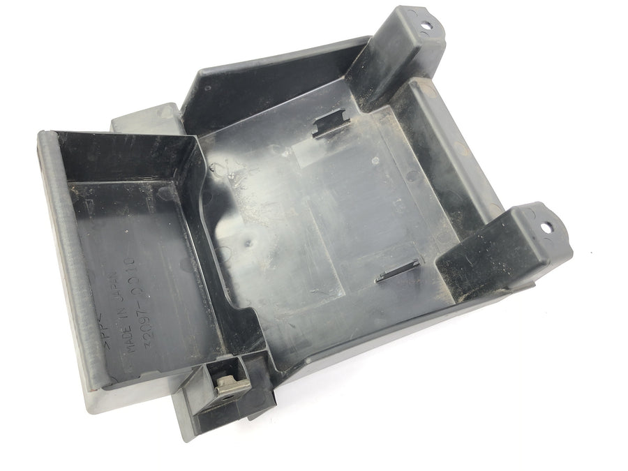 Kawasaki Z 1000 ZRT00A [2006] - Protección contra salpicaduras del techo de la batería