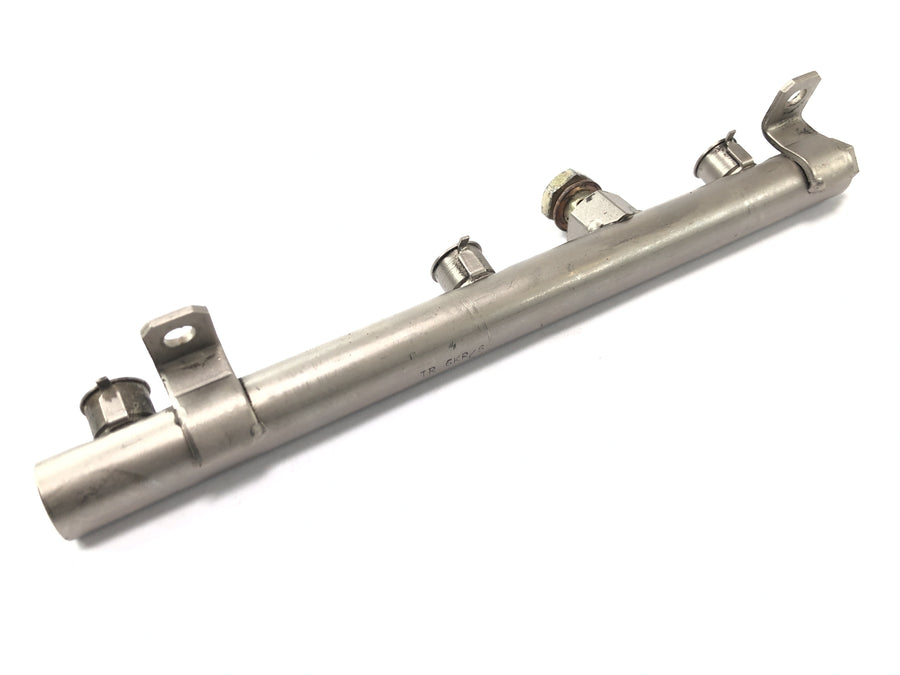 Benelli TNT 1130 [2009] - Sistema de riel de combustible del distribuidor de combustible