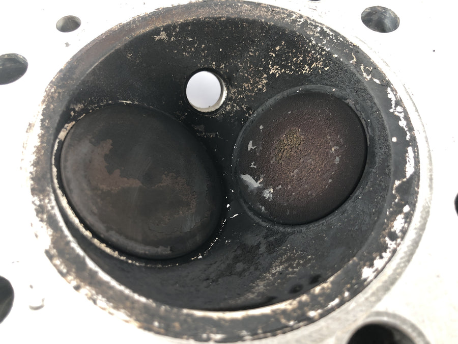 Moto Guzzi V11 Sport [1999] - culata válvula derecha