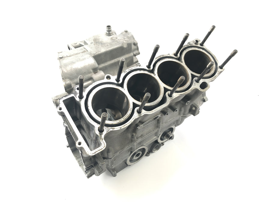 Yamaha YZF R1 RN04 [2001] - Bloque motor cárter cárter sin pistones