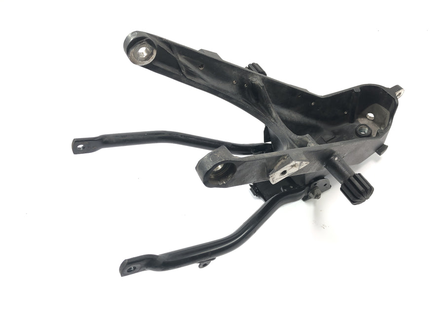 BMW R 1150 GS R21 [2002] - cabezal del bastidor con papeles