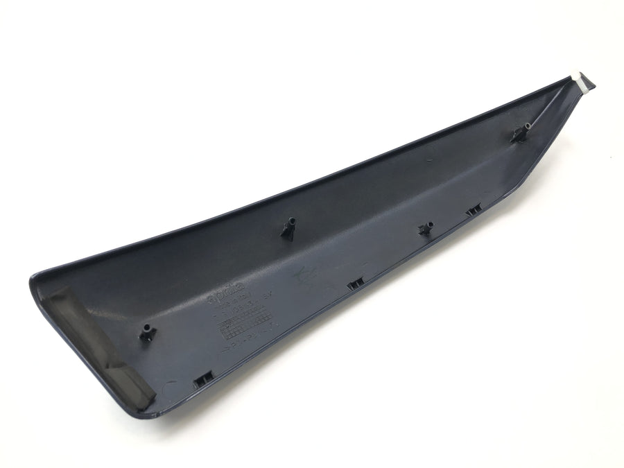 Aprilia RST 1000 Futura [2002] - revestimiento de asiento detrás de revestimiento trasero derecho