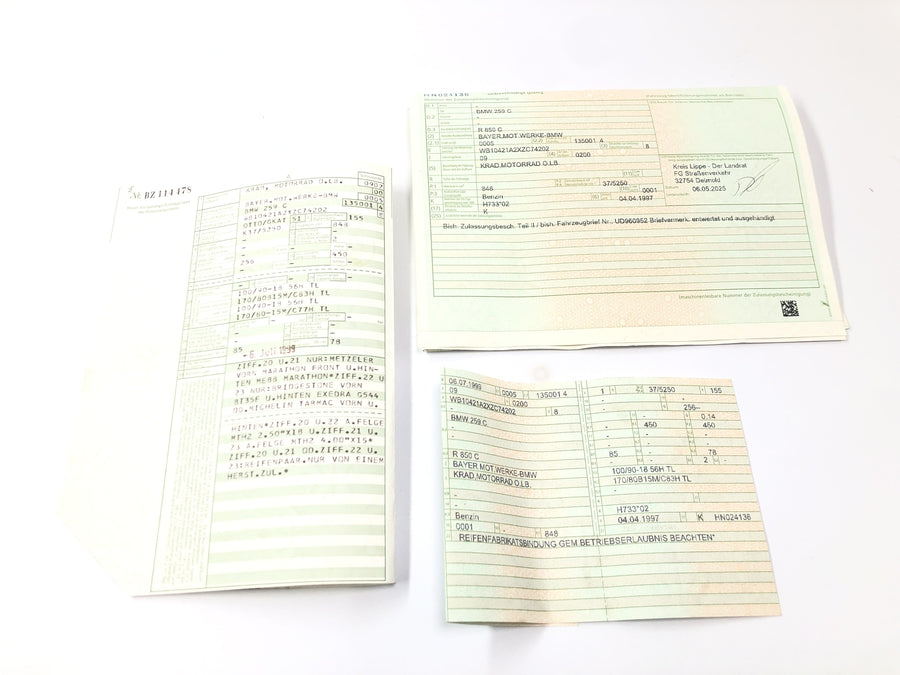 BMW R 850 C 259C [1999] - cabezal del bastidor con documentación del vehículo