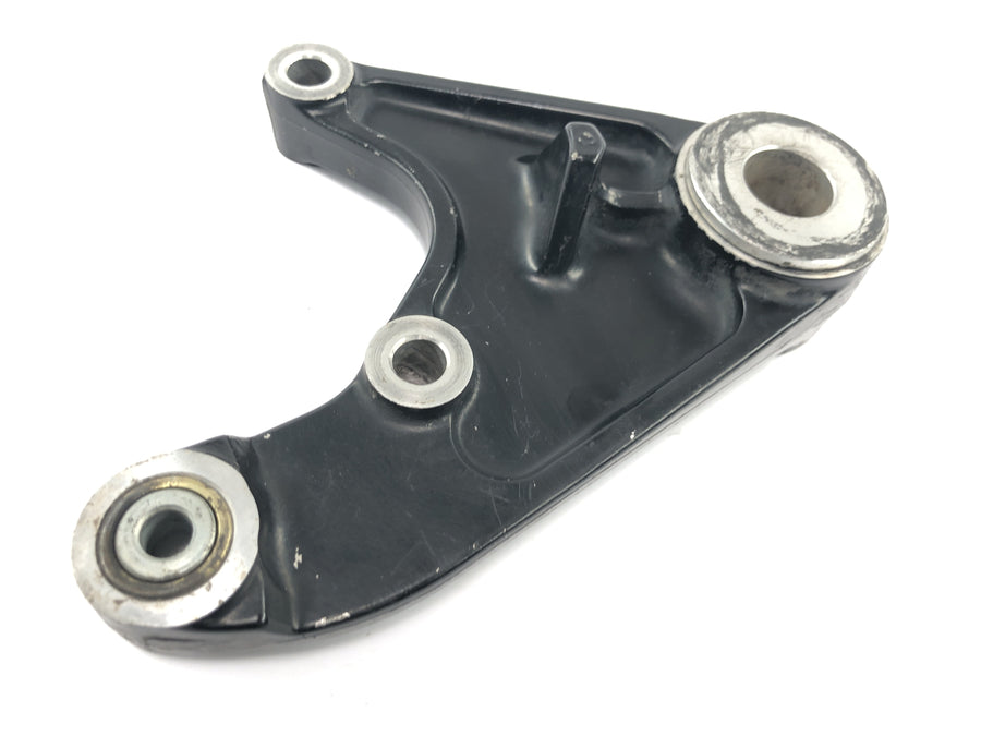 Triumph Daytona 900 T300D [1996] - Placa de anclaje de freno para soporte de pinza de freno trasero