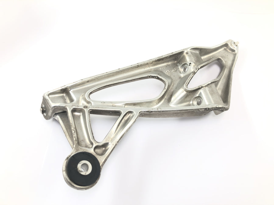 BMW K 1200 S K12S [2005] - Soporte reposapiés, soporte reposapiés pasajero trasero derecho