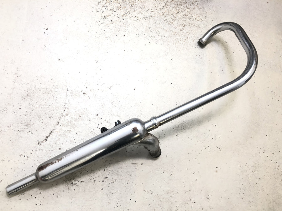Kawasaki W 650 EJ650A [1999] - Sistema de escape derecho, colector de escape, silenciador