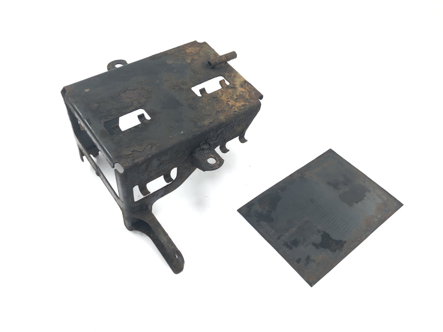 BMW R 100 GS 247E [1991] - Placa de retención del soporte de la batería del soporte de la caja de la batería