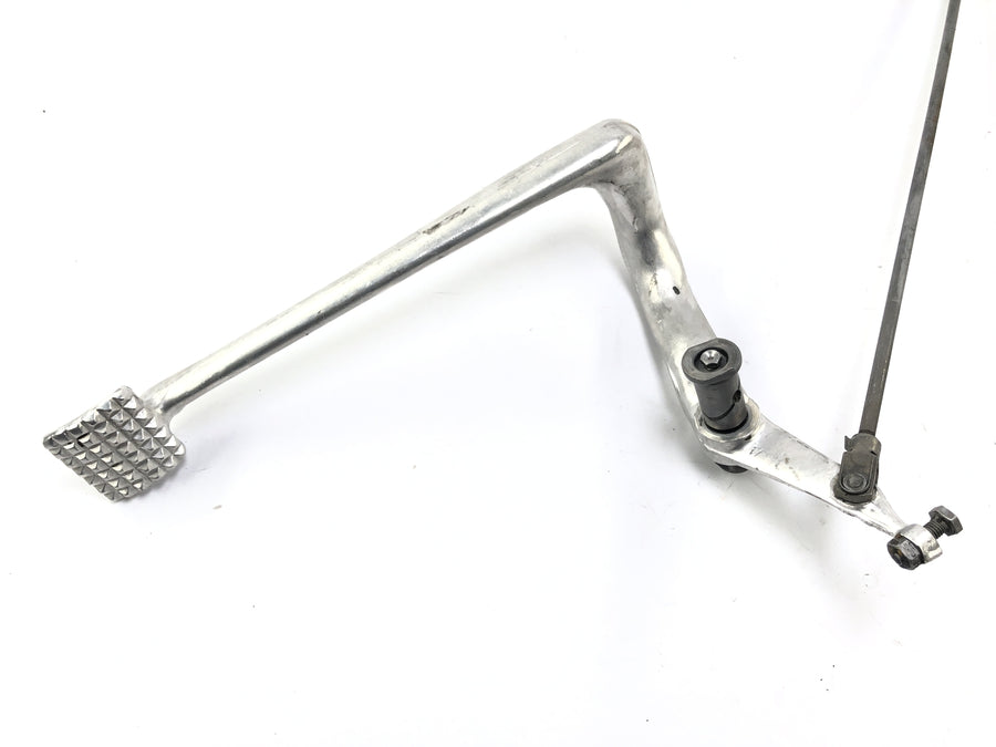 BMW R 60/5 [1973] - Pedal de freno con enlace de freno