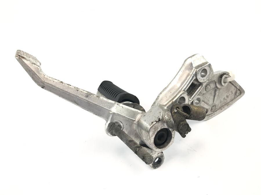 Yamaha XJR 1200 4PU [1996] - Reposapiés conductor derecho con pedal de freno y soporte