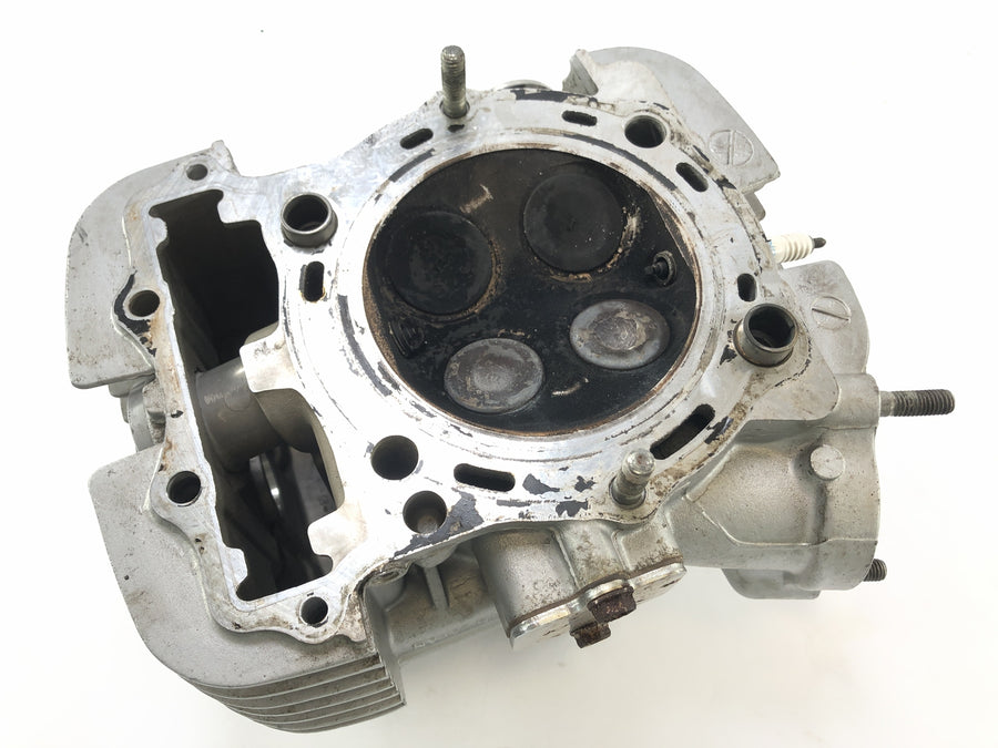 Kawasaki VN -15 VNT50A [1989] - Cadera de cilindro en la parte posterior