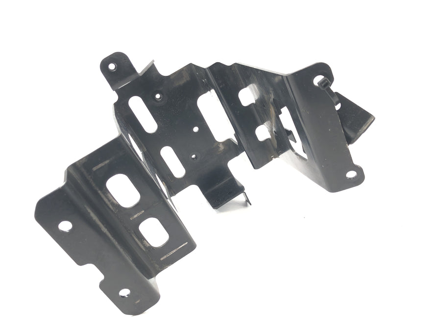 Suzuki VZ 1500 WVCU [2011] - soporte unidad soporte caja bateria