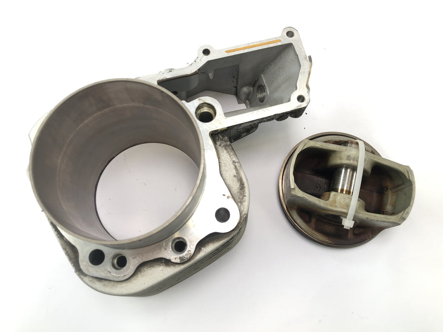 BMW R 1150 GS R21 [2002] - cilindro con pistón a la derecha