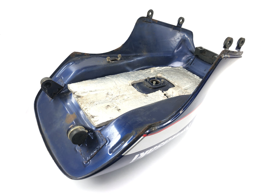 Kawasaki GPZ 1000 RX [1987] - Depósito Depósito de gasolina Depósito de gasolina oxidado por dentro