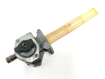 Kawasaki ZRX 1200 S ZRT20A [2002] - Válvula de gasolina del grifo de gasolina Válvula de gasolina