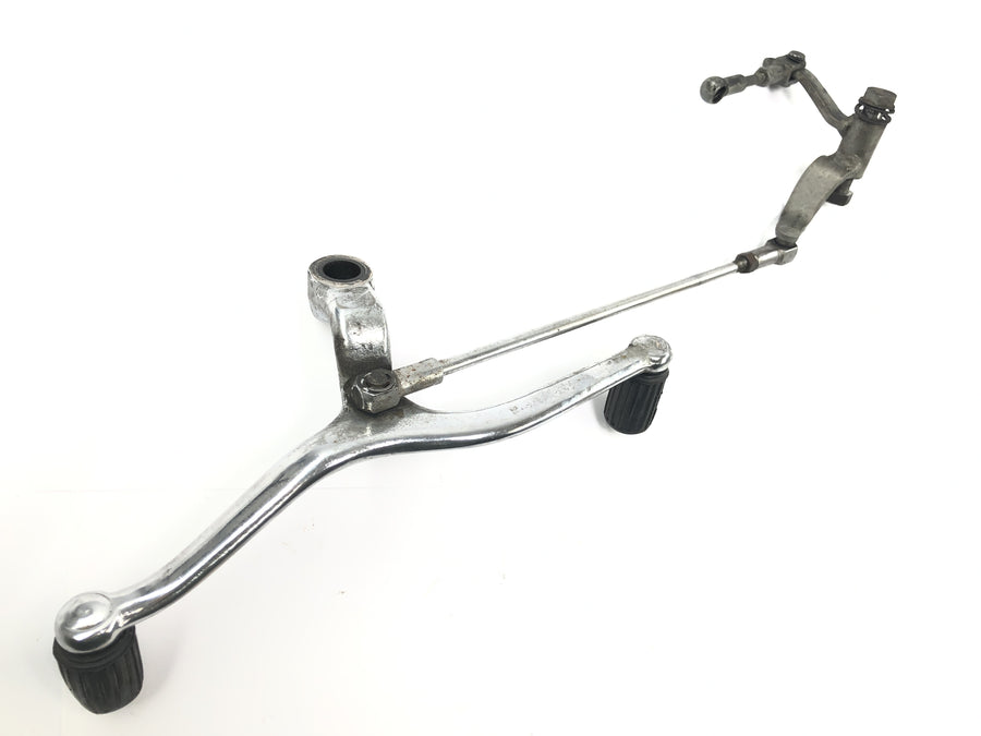 MOTO GUZZI CALIFORNIA 2 1000 VT [1982] - palanca de cambios con interruptor basculante y varillaje de cambio