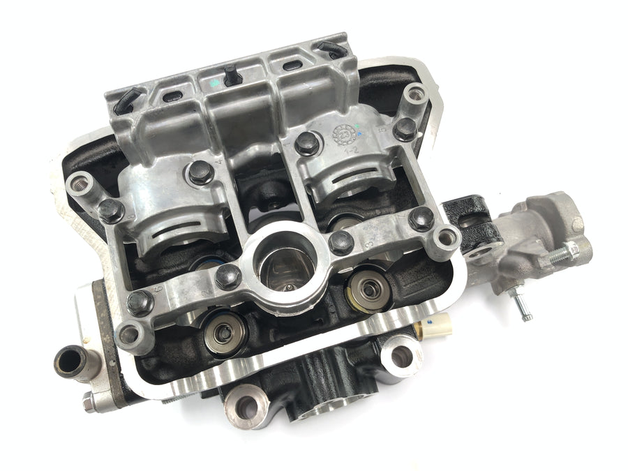 Kawasaki Ninja 125 BX125B [2024] - cabezal de cilindro con admisión en la ingesta