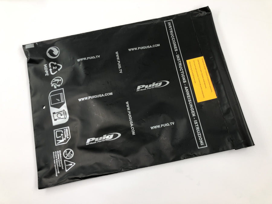 Honda CBR 600 RR [2005] - El alerón delantero GP de carbono luce como nuevo
