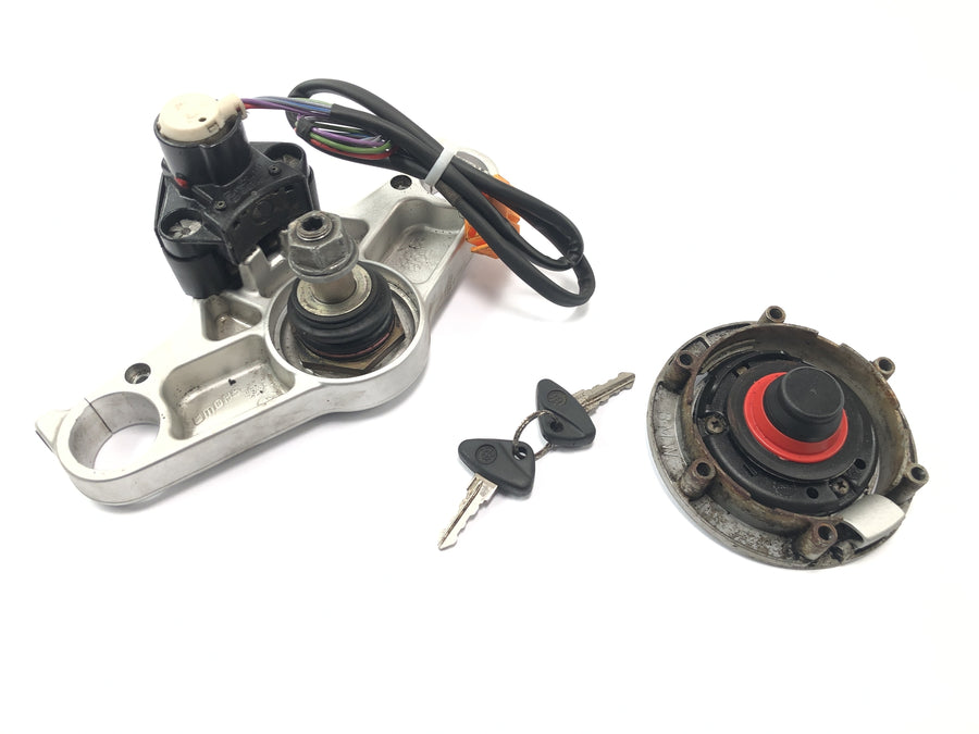 BMW K 1200 GT K12 [2003] - puente superior de horquilla con cerradura de encendido y cerradura de depósito