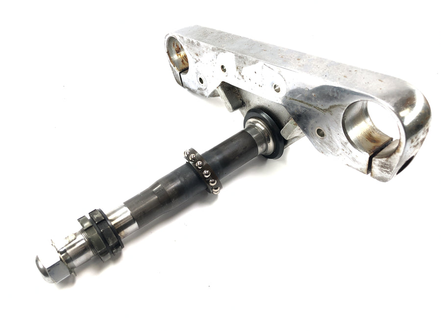 Yamaha XVS 650 Drag Star VM03 [2001] - Puente de la bifurcación debajo