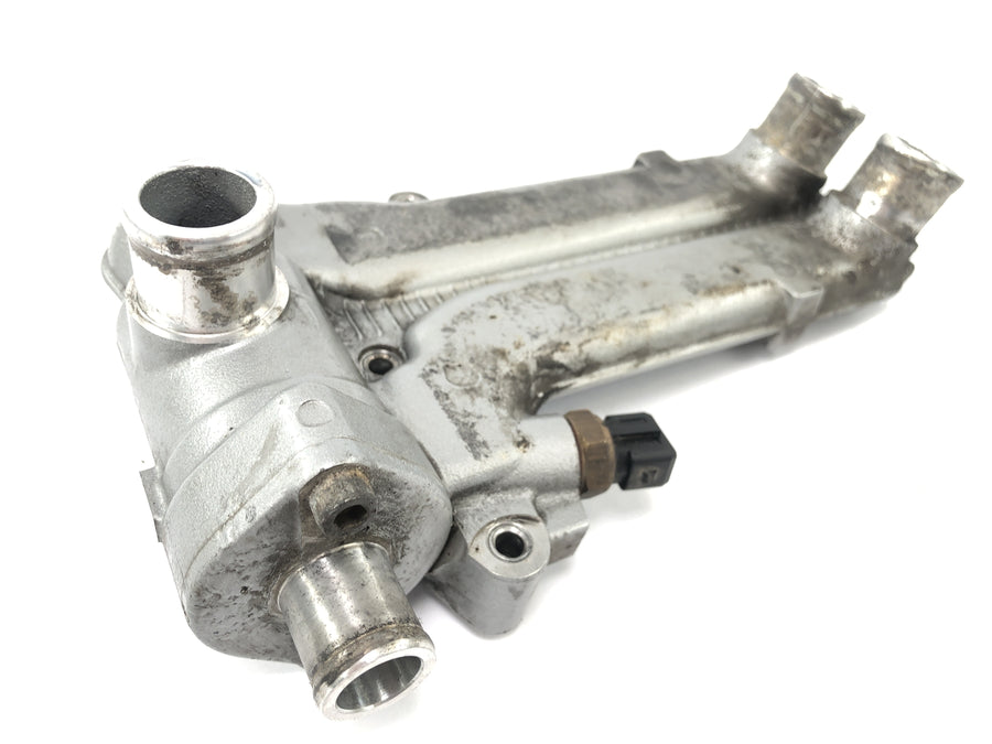 Ducati 999 H4 [2003] - Carcasa del termostato del tubo de refrigerante