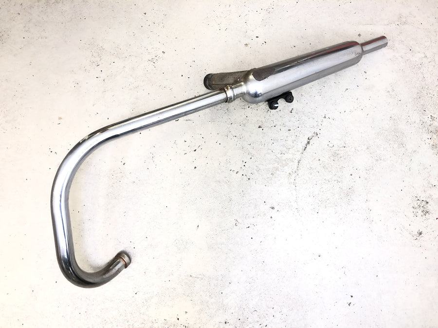 Kawasaki W 650 EJ650A [1999] - Sistema de escape derecho, colector de escape, silenciador