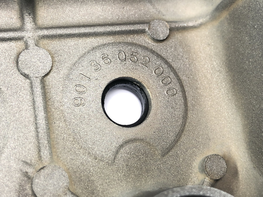 KTM RC 125 [2016] - Tapa válvulas tapa culata tapa motor