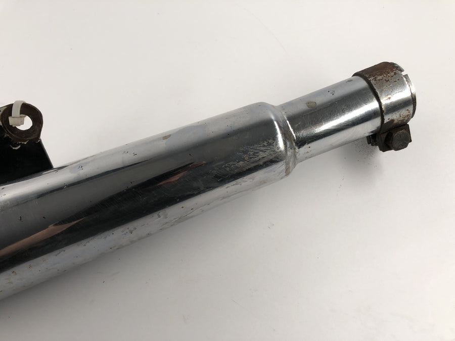Triumph Bonneville T140V [1976] - Silencer en el escape correcto
