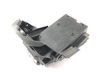 Kawasaki ZRX 1200 S ZRT20A [2001] - Panel interior trasero, parte inferior, guardabarros trasero, soporte de luz trasera - 0