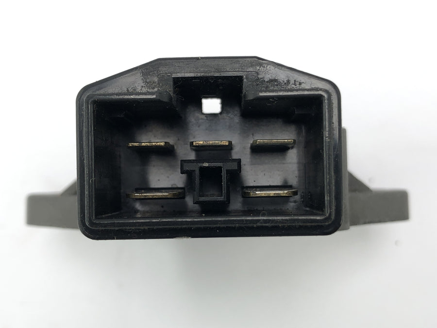 Honda NSR 125 JC22 [1998] - Control de reguladores de maquinaria ligera Rectificador de tensión de tensión