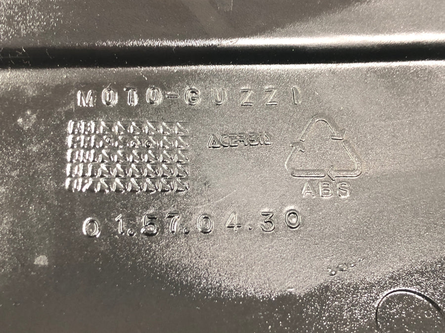 Moto Guzzi V11 Sport [1999] - Panel lateral izquierdo