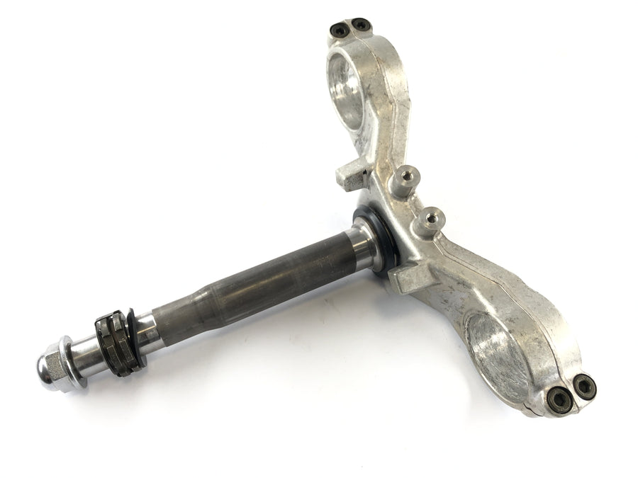 Yamaha YZF 750 R 4HN [1996] - Puente de la bifurcación debajo