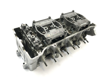 Honda CBR 1000 RR SC57 [2006] - canales de válvulas del asiento de válvulas del tren de válvulas de la culata
