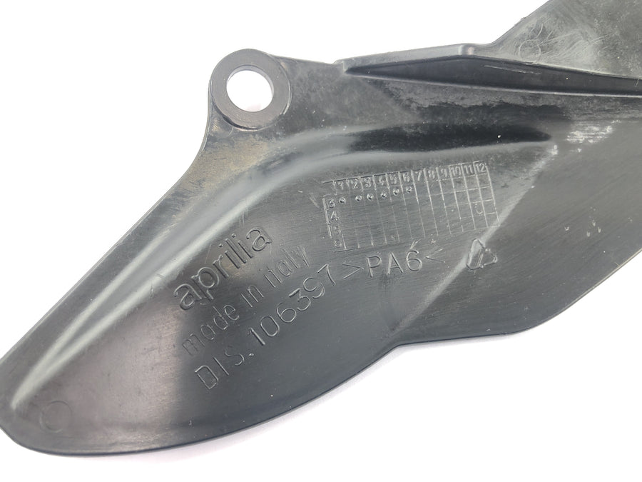 Aprilia RSV 1000 R [2004] - Protector de cadena cubrecadena protector rueda trasera plastico