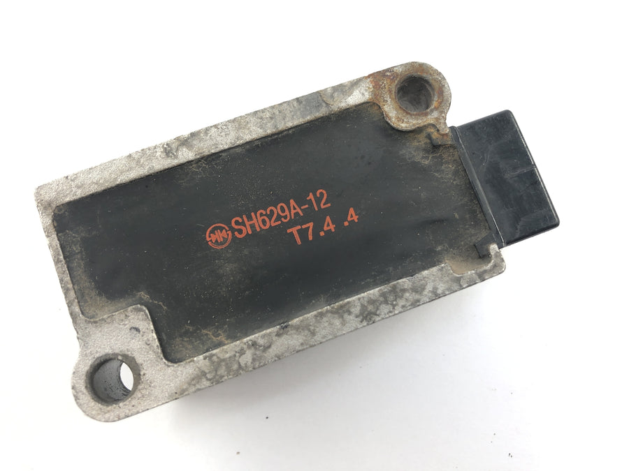 Yamaha TT 600 R DJ01 [1998] - Rectificador de regulador de tensión