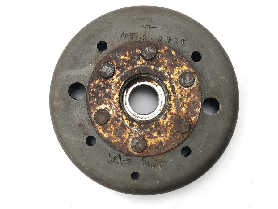 Yamaha XT 500 1U6 [1981] - rotor del alternador, rueda magnética, volante, rotor de encendido, rotor del generador