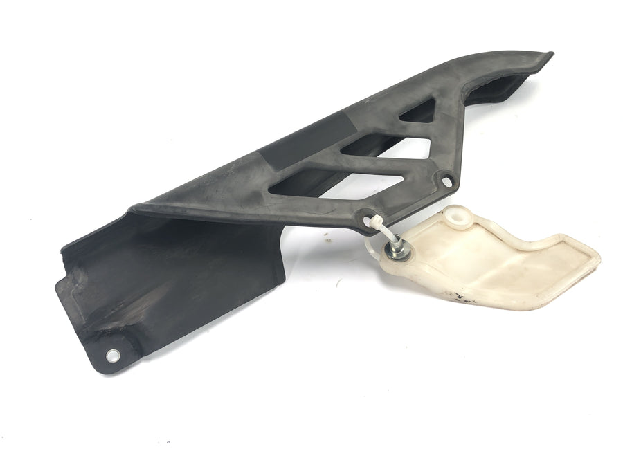 Honda NX 650 RD08 [1995] - Cubierta de guía de la cadena de protección de la cadena izquierda