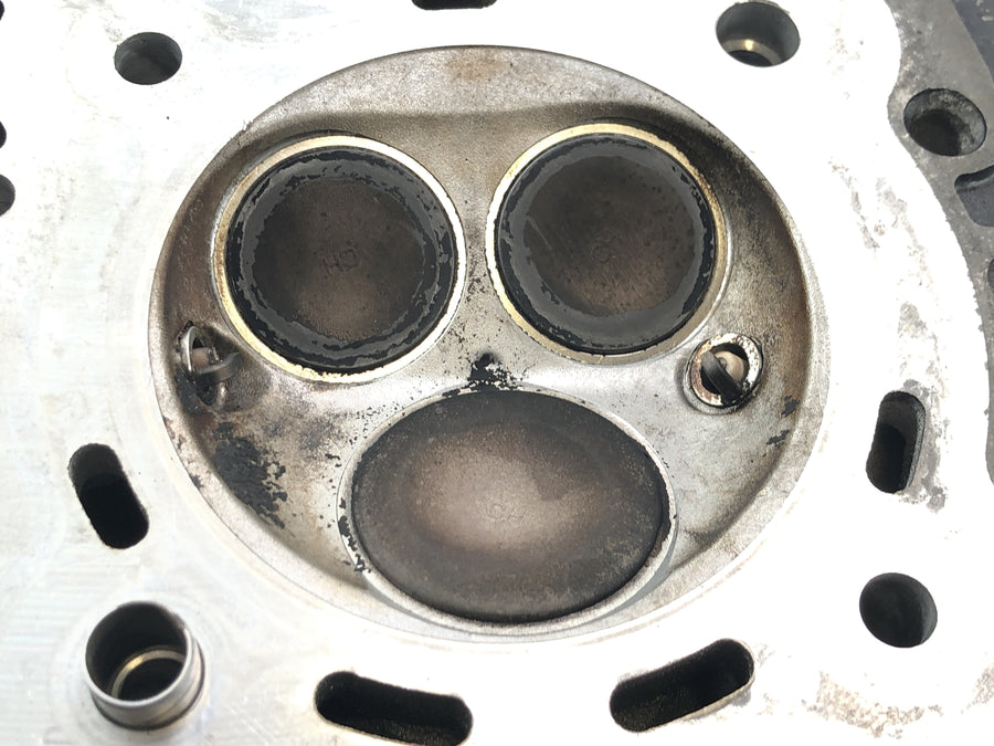Honda VTX 1800 SC46 [2004] - control válvula trasera culata