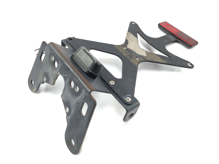 Yamaha YZF R1 RN09 [2003] - Placa de titular de características detrás