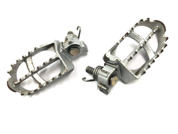 Husqvarna TE 610 H6 8AE [TE 570 H7] - Par de reposapiés para conductor